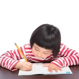 子どもの勉強机を捨てるタイミング、処分方法